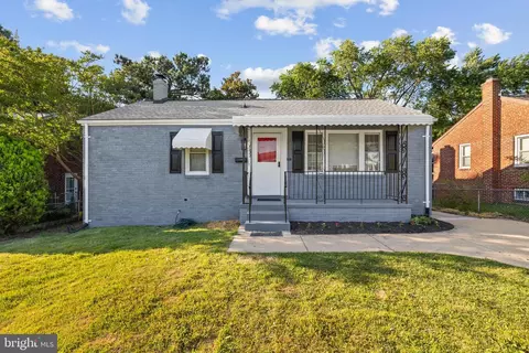 5022 Edgewood Rd, College Park, MD 20740