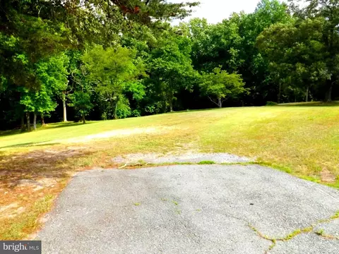 17410 Croom Rd, Brandywine, MD 20613 photo 3