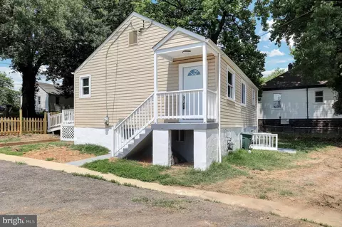 6134 Old Central Ave, Capitol Heights, MD 20743