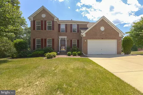 8909 Della Ln, Fort Washington, MD 20744