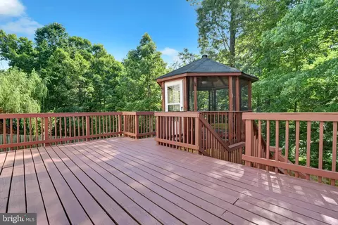 Exterior - 10227 Everley Ter, Lanham, MD 20706 photo 5 of 7