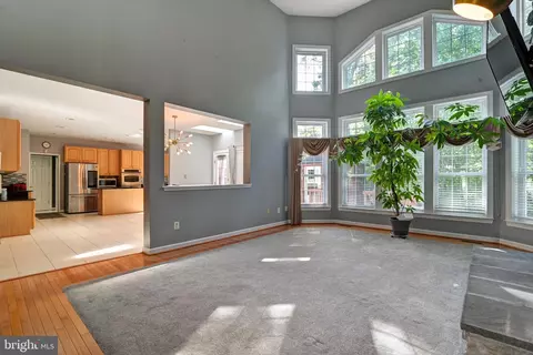 Living - 10227 Everley Ter, Lanham, MD 20706 photo 5 of 15