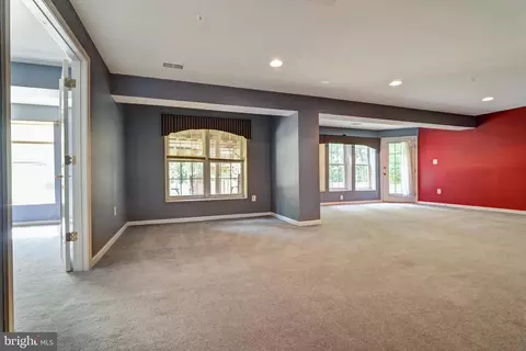 Living - 10227 Everley Ter, Lanham, MD 20706 photo 14 of 15