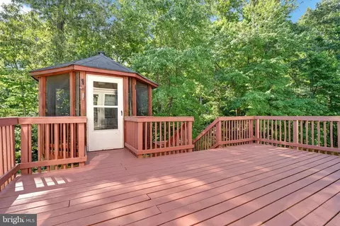 Exterior - 10227 Everley Ter, Lanham, MD 20706 photo 6 of 7