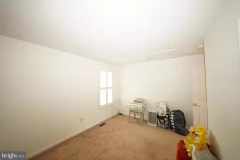 Bedroom - 10305 Foxlake Dr, Bowie, MD 20721 photo 14 of 18