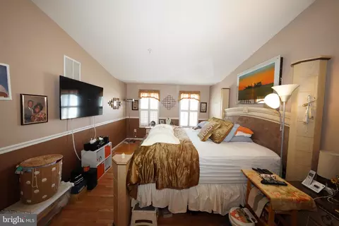 Bedroom - 10305 Foxlake Dr, Bowie, MD 20721 photo 1 of 18