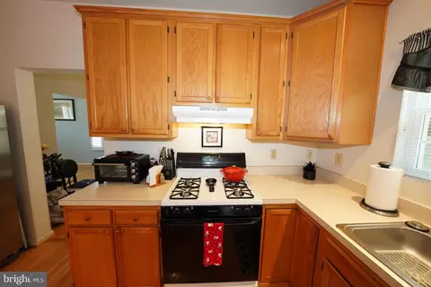 Kitchen - 10305 Foxlake Dr, Bowie, MD 20721 photo 5 of 5