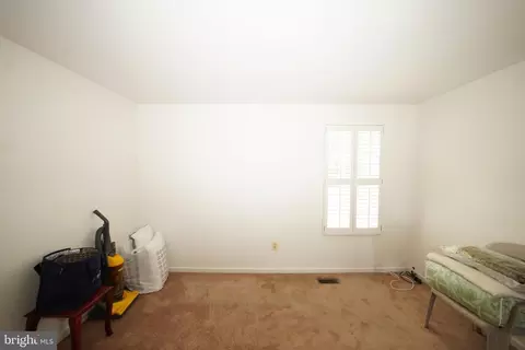 Bedroom - 10305 Foxlake Dr, Bowie, MD 20721 photo 15 of 18