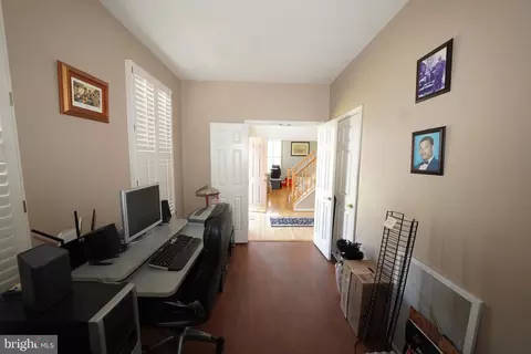 Entry Way - 10305 Foxlake Dr, Bowie, MD 20721 photo 15 of 17