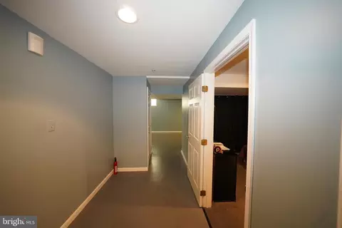Entry Way - 10305 Foxlake Dr, Bowie, MD 20721 photo 9 of 17