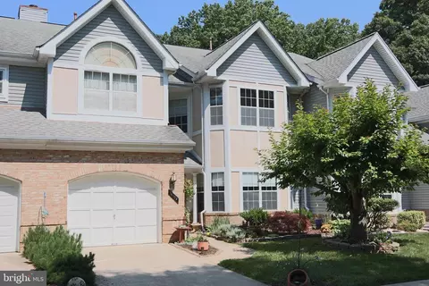 16102 Parklawn Pl, Bowie, MD 20716