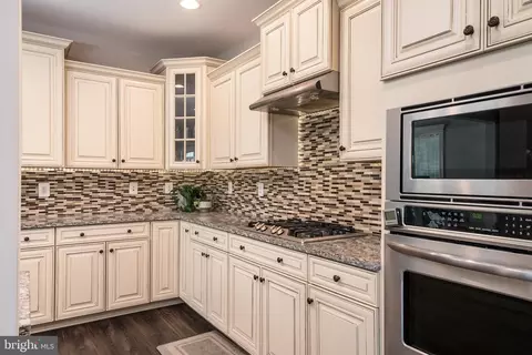 2404 Saint Nicholas Way, Lanham, MD 20706 photo 11