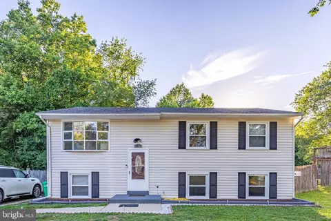 17203 Brookmeadow Ln, Marlboro, MD 20772