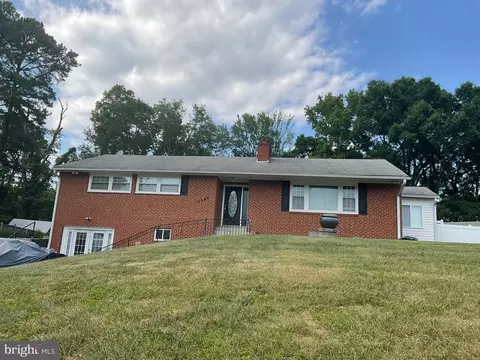 9544 Sherwood Dr, Marlboro, MD 20772