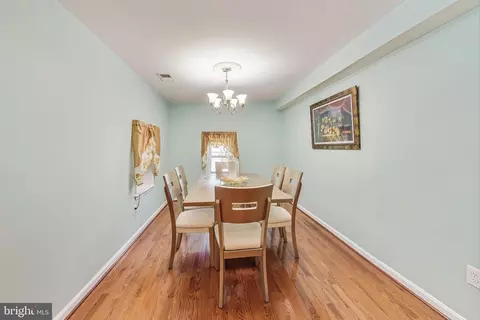 9714 Franklin Ave, Lanham, MD 20706 photo 7