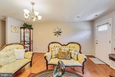 9714 Franklin Ave, Lanham, MD 20706 photo 6
