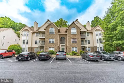 9804 Lake Pointe Ct #103, Marlboro, MD 20774