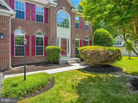 10204 Grandhaven Ave, Marlboro, MD 20772