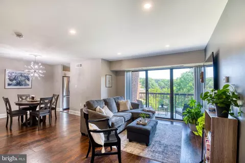 15615 Dorset Rd #203, Laurel, MD 20707