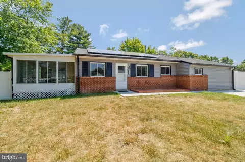6216 Auth Rd, Suitland, MD 20746