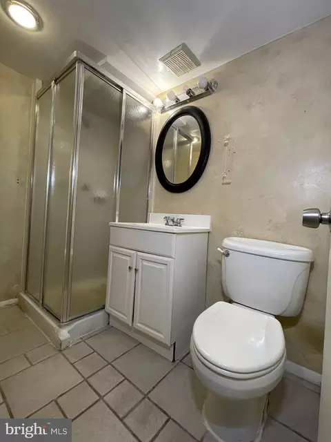 Bath - 9213 Rolling View Dr, Lanham, MD 20706 photo 2 of 2