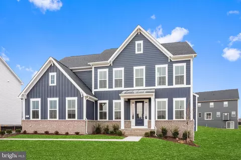 428 Meadow Creek Dr, Bowie, MD 20716