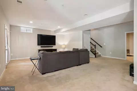 7910 Hubble Dr, Lanham, MD 20706 photo 29