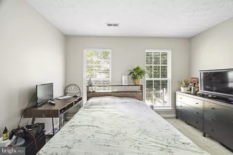 Bedroom - 16511 Eldbridge Ln, Bowie, MD 20716 photo 2 of 5