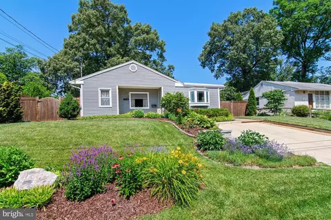 9602 51st Pl, College Park, MD 20740