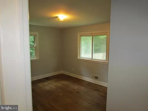 Bedroom - 9110 Pine View Ln, Clinton, MD 20735 photo 1 of 5