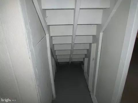 Entry Way - 9110 Pine View Ln, Clinton, MD 20735 photo 2 of 3