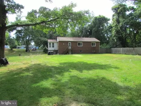 Exterior - 9110 Pine View Ln, Clinton, MD 20735 photo 7 of 11