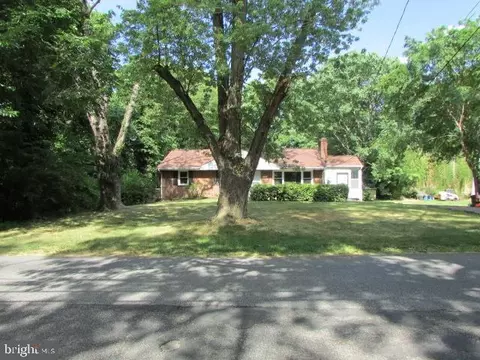Exterior - 9110 Pine View Ln, Clinton, MD 20735 photo 11 of 11