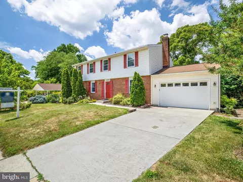 12702 Old Chapel Rd, Bowie, MD 20720