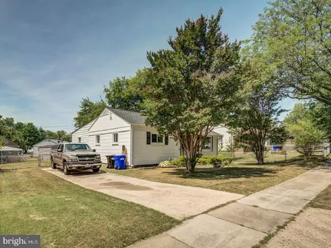 902 Montrose Ave, Laurel, MD 20707 photo 3