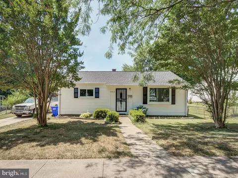 902 Montrose Ave, Laurel, MD 20707 photo 2
