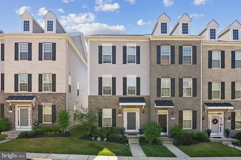9020 Fox Stream Way, Marlboro, MD 20772
