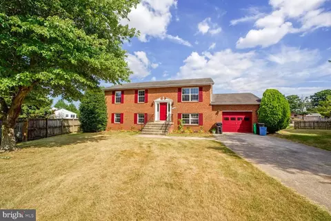 7106 Emma Ct, Fort Washington, MD 20744