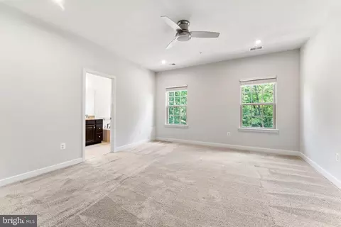 8018 Spring Arbor Dr, Laurel, MD 20707 photo 10