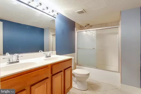 Bath - 14062 Brandywine Rd, Brandywine, MD 20613 photo 2 of 2