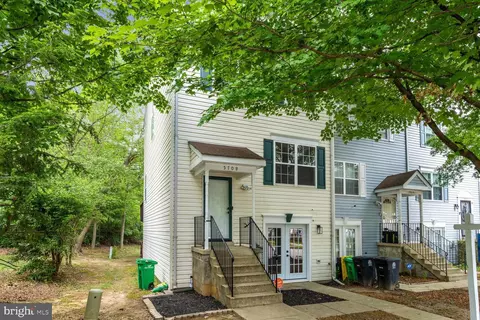 5708 Everhart Pl, Fort Washington, MD 20744