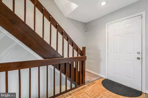 Entry Way - 793 Saint Michaels Dr, Bowie, MD 20721 photo 2 of 4