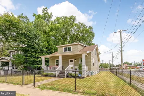 6401 Halleck St, District Heights, MD 20747