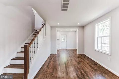 Living - 4105 34th St, Mount Rainier, MD 20712 photo 2 of 4