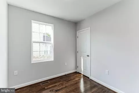 Bedroom - 4105 34th St, Mount Rainier, MD 20712 photo 1 of 4