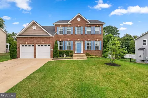 902 Manor House Dr, Marlboro, MD 20774