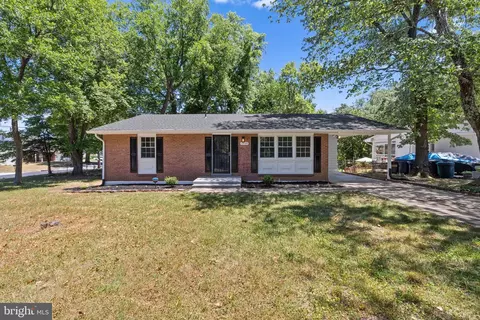 13100 Clarion Ct, Fort Washington, MD 20744