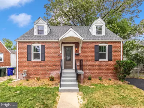 9033 48th Pl, College Park, MD 20740