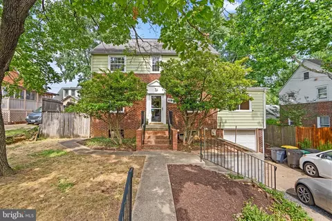 4911 42nd Ave, Hyattsville, MD 20781