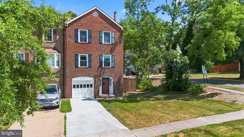 7101 Forbes Blvd, Lanham, MD 20706 photo 2